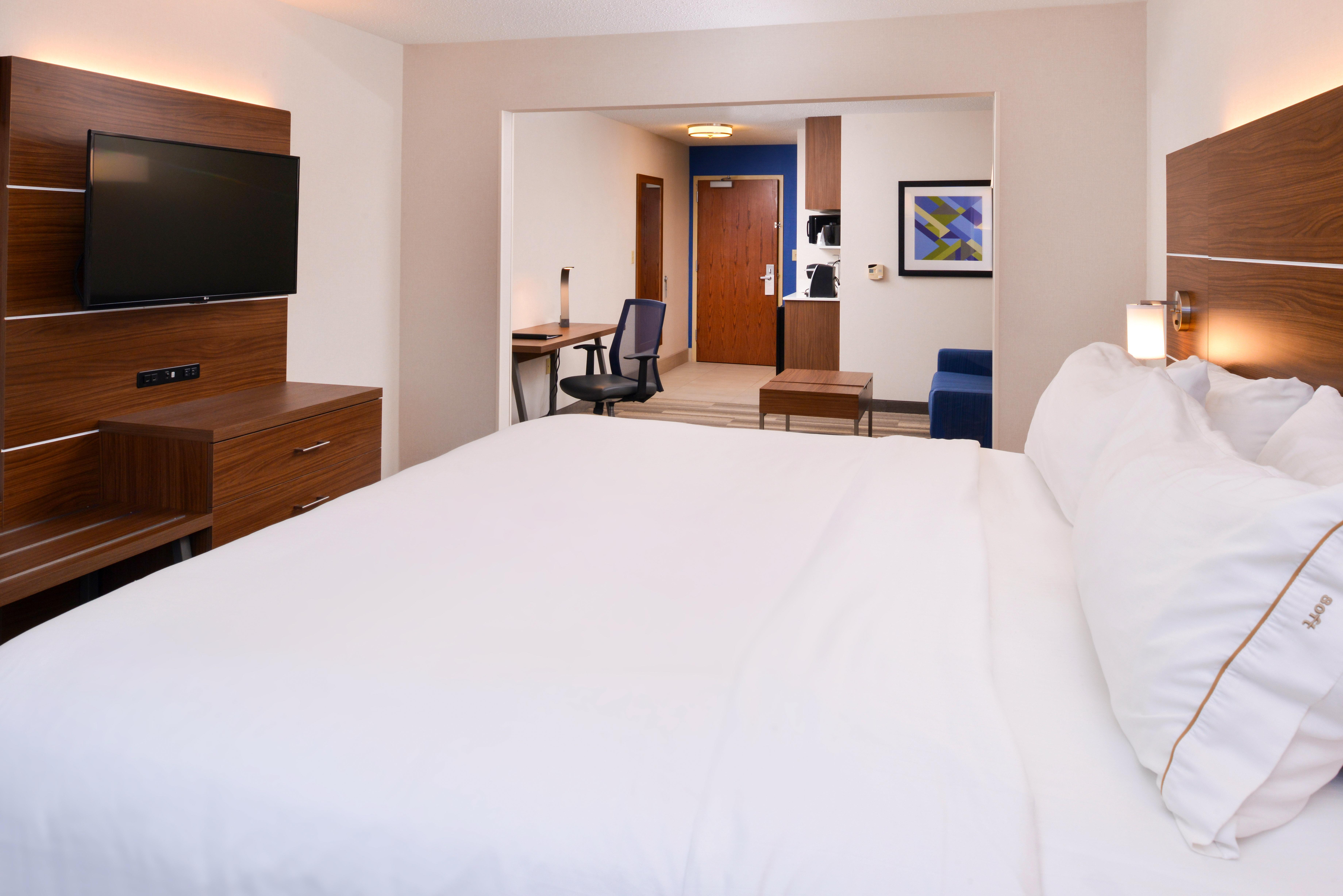 Holiday Inn Express Hotel & Suites Urbana-Champaign-U Of I Area By Ihg Екстериор снимка