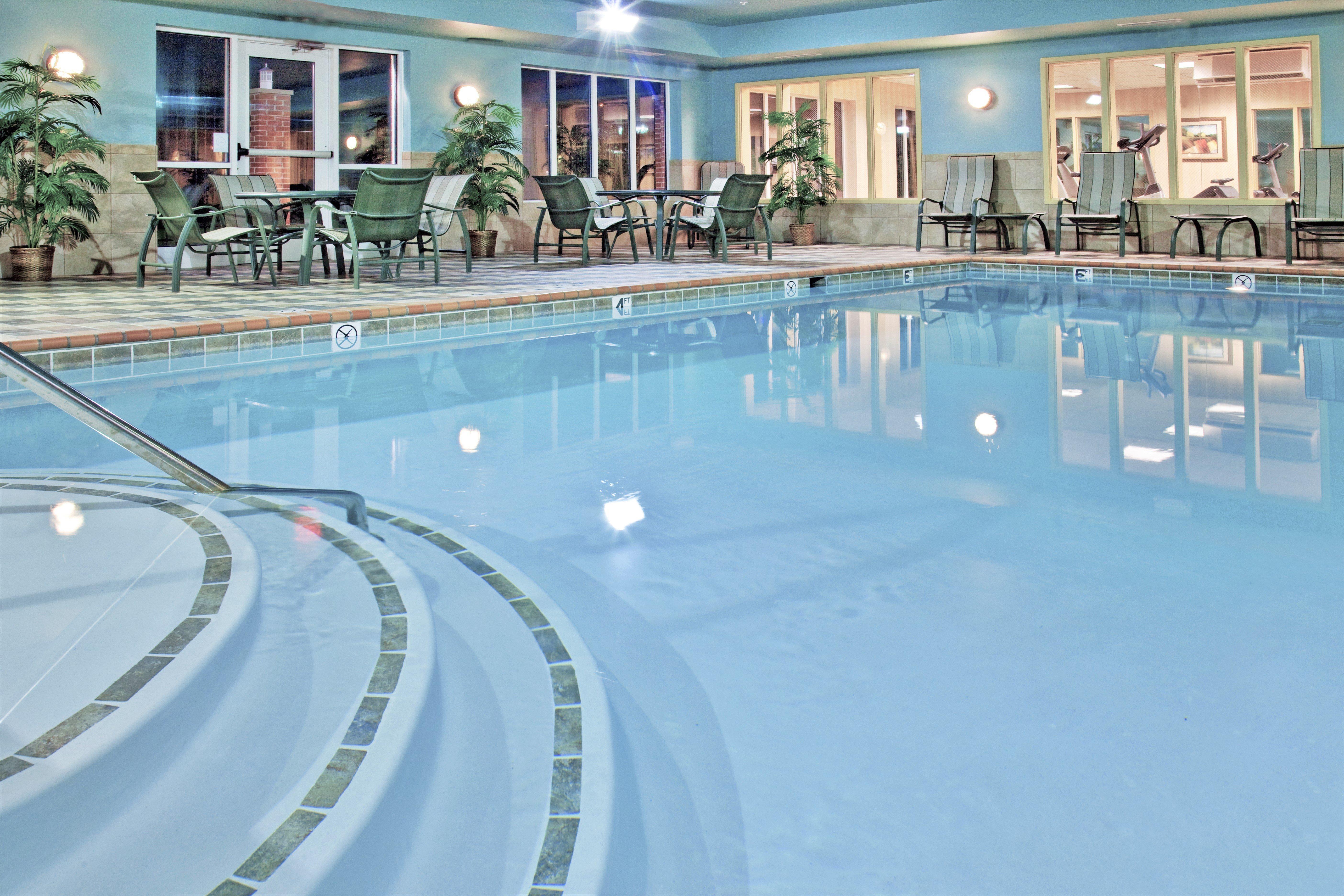 Holiday Inn Express Hotel & Suites Urbana-Champaign-U Of I Area By Ihg Екстериор снимка
