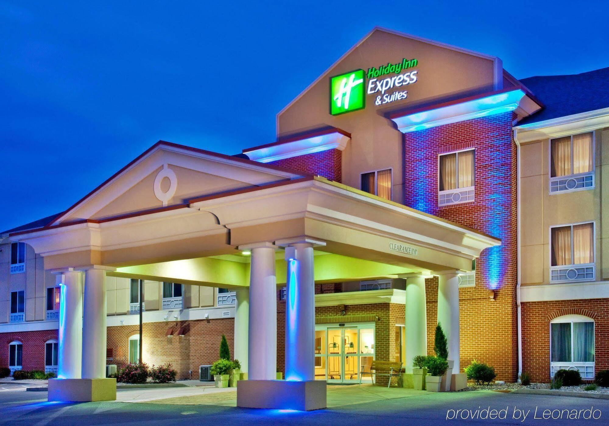 Holiday Inn Express Hotel & Suites Urbana-Champaign-U Of I Area By Ihg Екстериор снимка