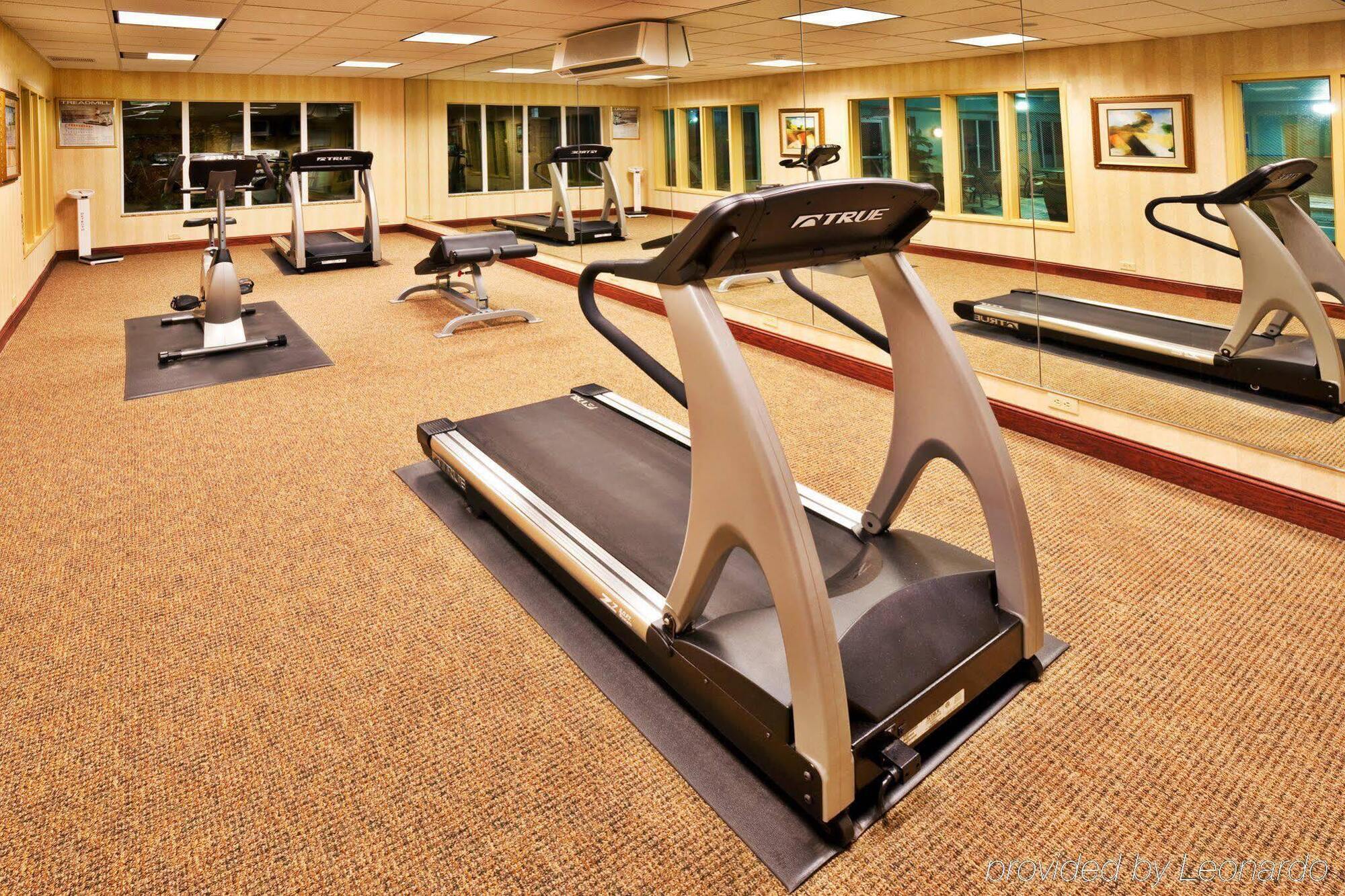 Holiday Inn Express Hotel & Suites Urbana-Champaign-U Of I Area By Ihg Екстериор снимка